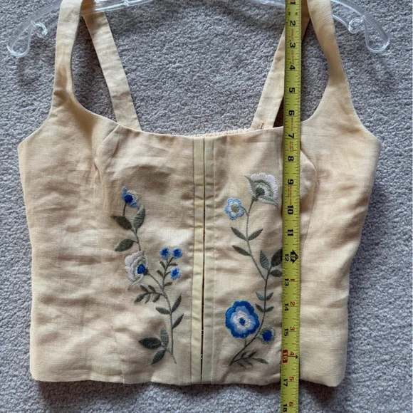 Never been worn Reformation Juliet linen top size 6 - Picture 4 of 9